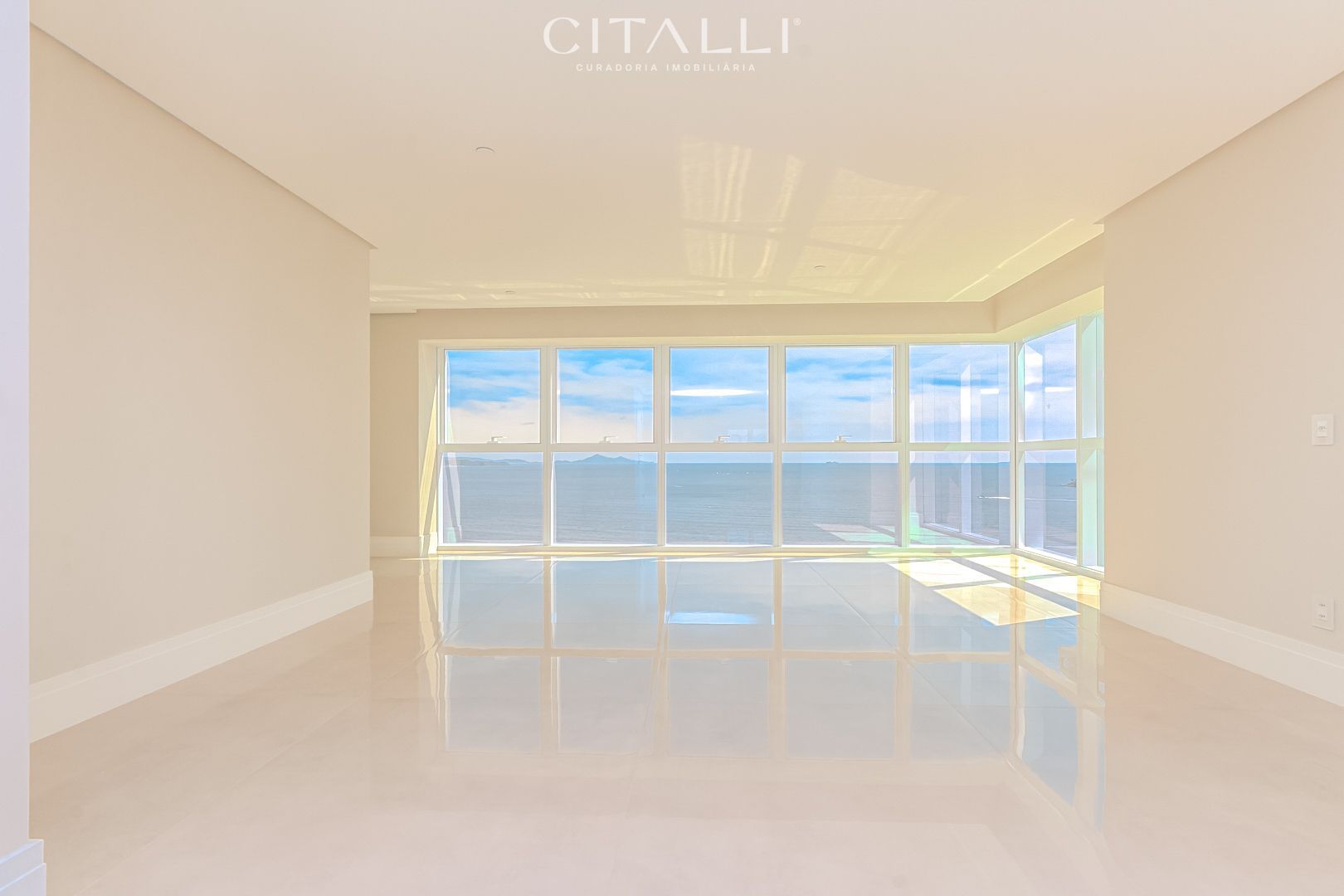 Apartamento no Edifício One Tower em Balneário Camboriú com 194,24 m² - Foto 1