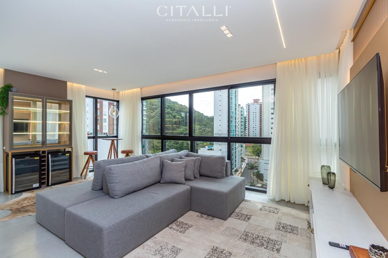 APARTAMENTO DECORADO PRÓXIMO À RODA GIGANTE COM 4 SUÍTES - Foto 1