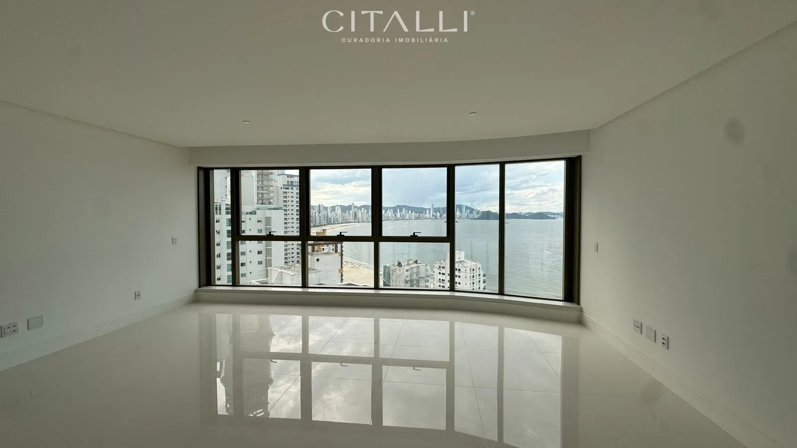 Apartamento a venda no Yachthouse By Pinifarina, 265m 4 suítes - Foto 1