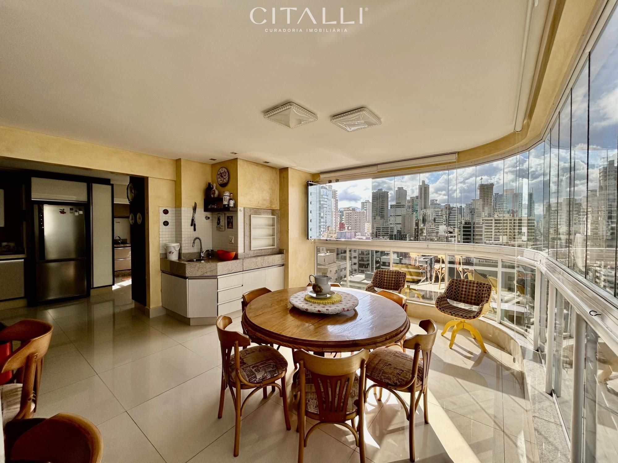 Apartamento no Edifício Mar das Arábias na Meia Praia com 180 m². - Foto 1