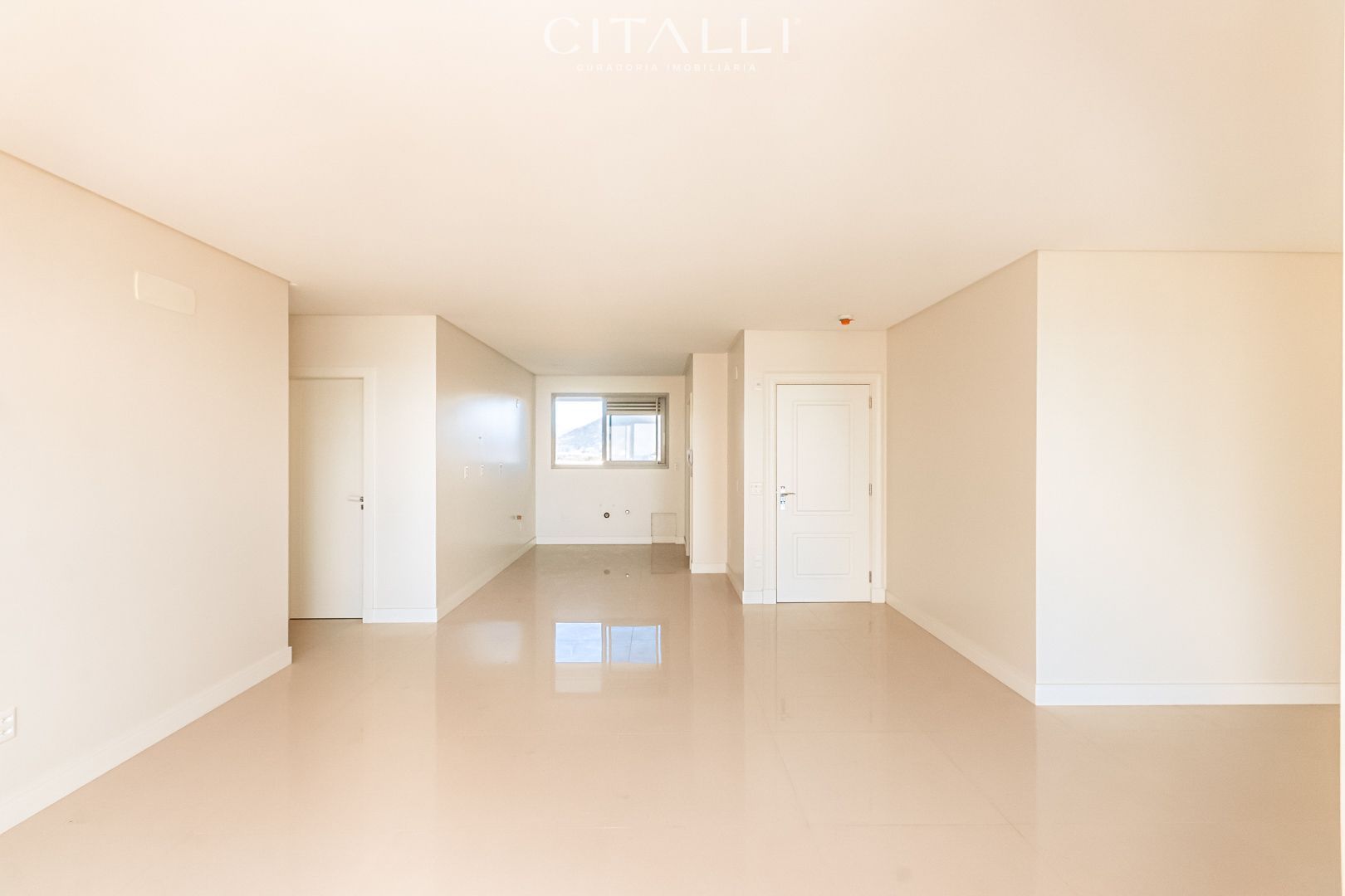 Apartamento no Edifício Morada Ilhas Marianas em Balneário Camboriú com 160 m² - Foto 5