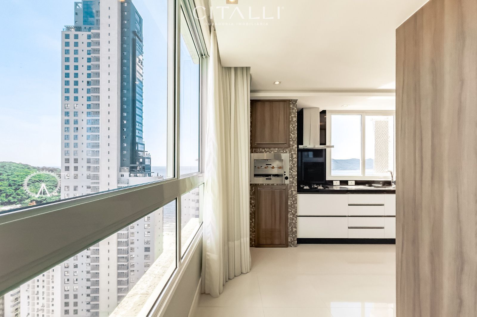 Apartamento com suítes no Edifício Torremolinos em Balneário Camboriú - Foto 1