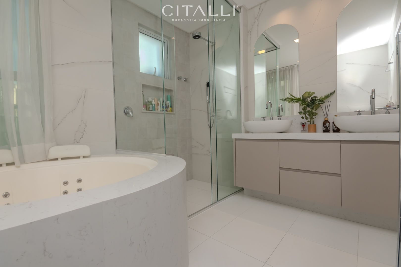 APARTAMENTO DIFERENCIADO NO EDIFÍCIO FOUR SEASONS EMBRAED - Foto 5