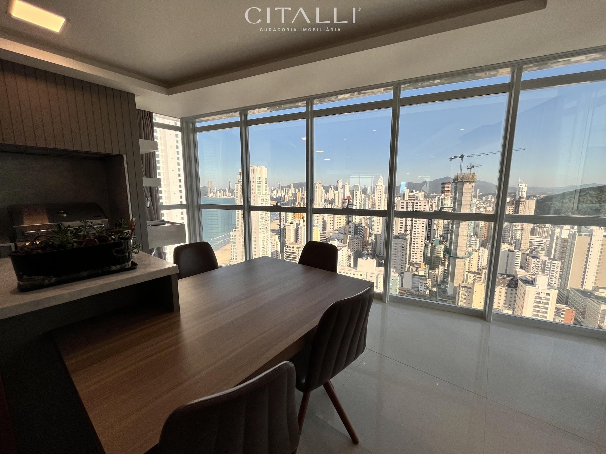 Apartamento no Edifício Alameda Jardins em Balneário Camboriú com 228 m² privativos. - Foto 2
