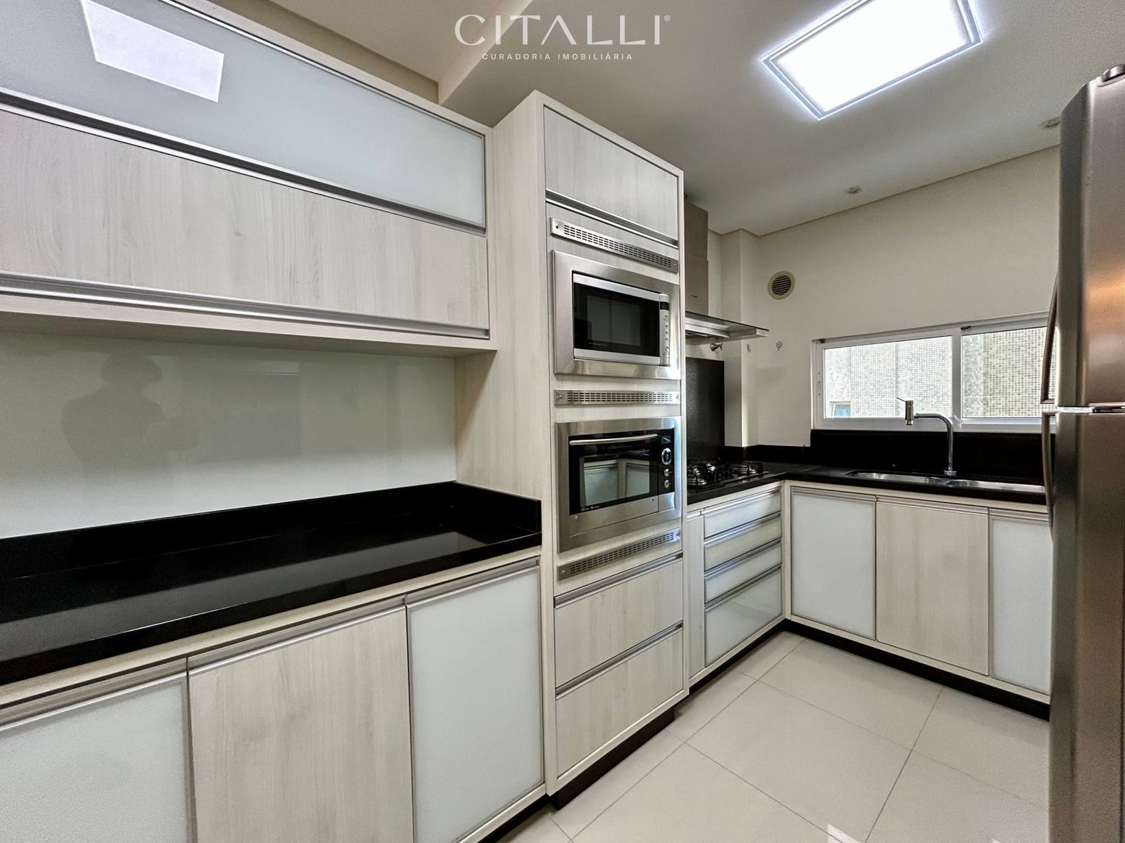 Apartamento no Edifício Place L’Etoile na Meia Pria com 202 m² - Foto 5
