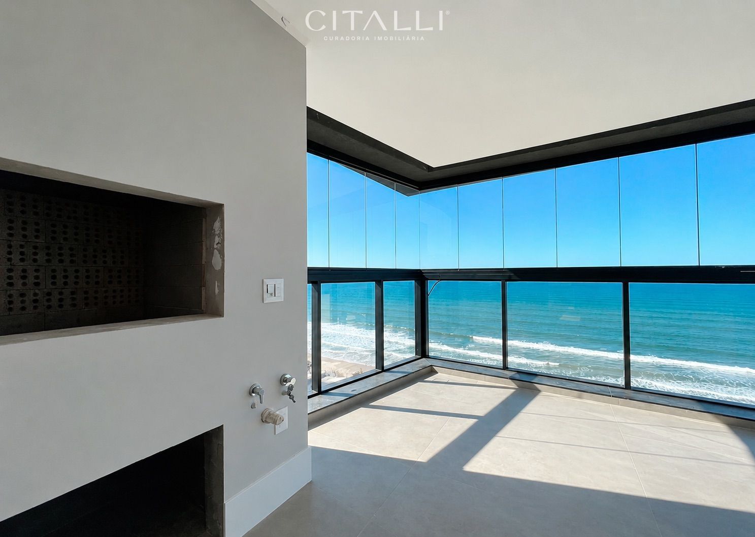 APARTAMENTO NO EDIFÍCIO GRAND HILL TOWER – ITAPEMA - Foto 1