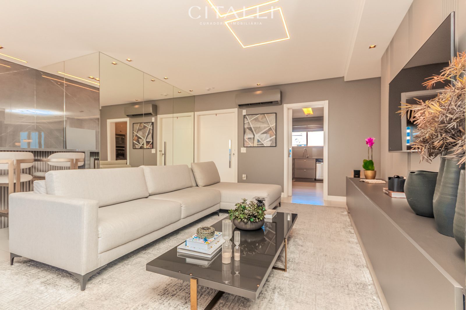 Apartamento no Edifício Royal Tower em Balneário Camboriú com 165 m² - Foto 3