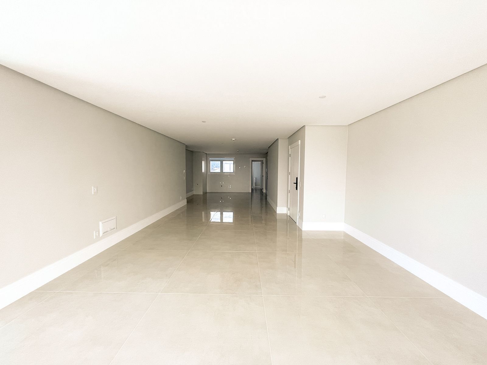 Apartamento no Edifício One Tower em Balneário Camboriú com 214 m² - Foto 5