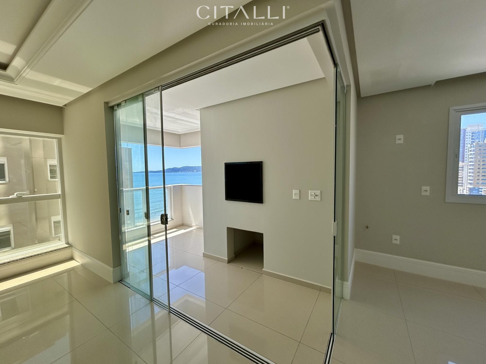 Apartamento no Edifício Lê Biarritz Residence na Meia Praia com 127,28 m². - Foto 5