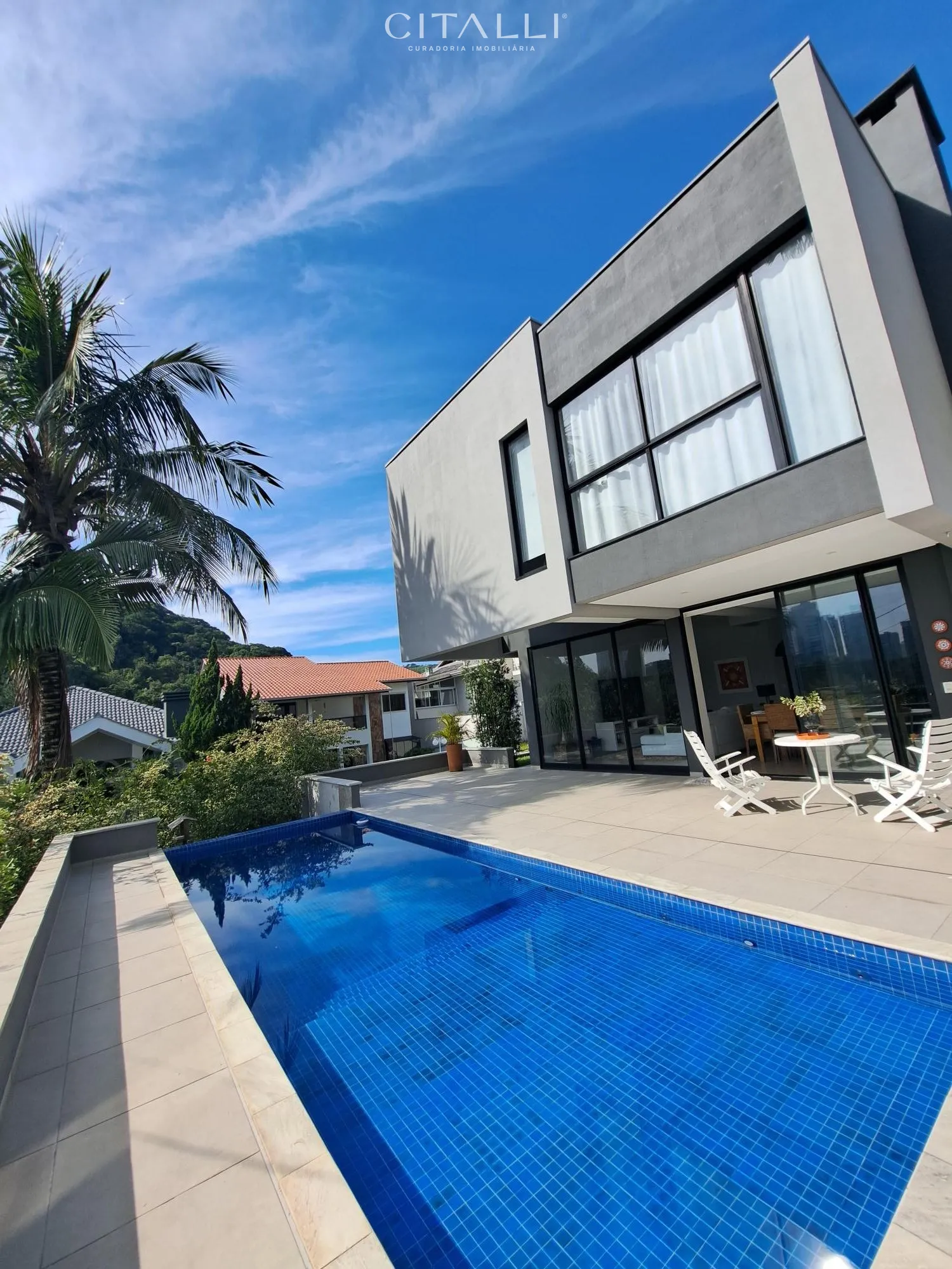 Casa à venda no Condomínio Residencial Ariribá, em Balneário Camboriú. - Foto 4