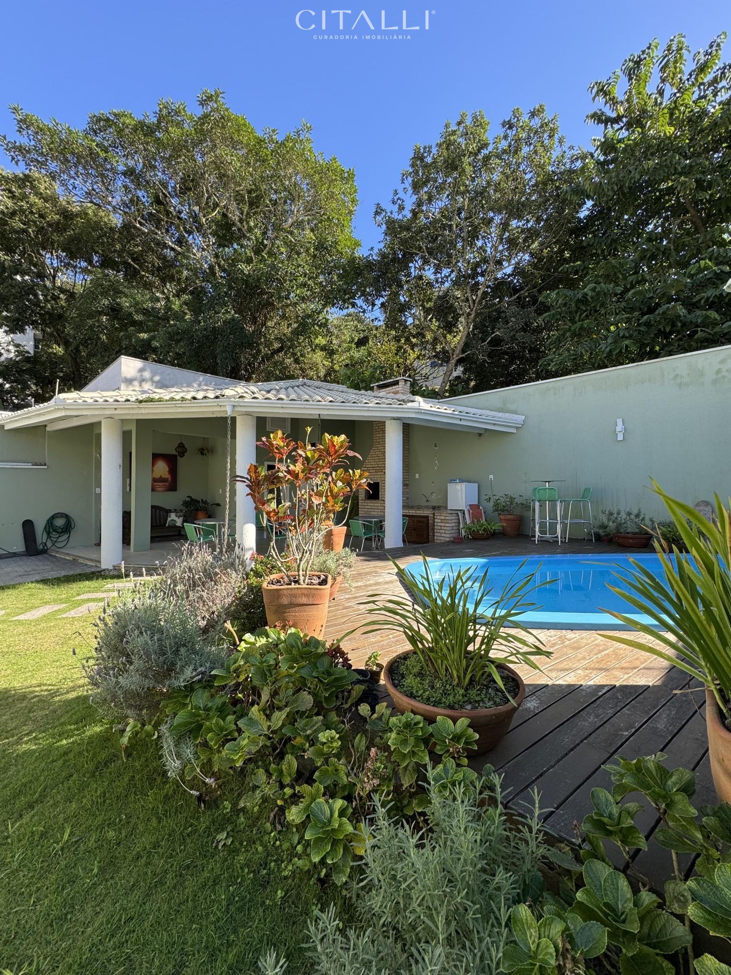 Casa térrea com piscina e área gourmet no bairro Ressacada – Itajaí - Foto 2