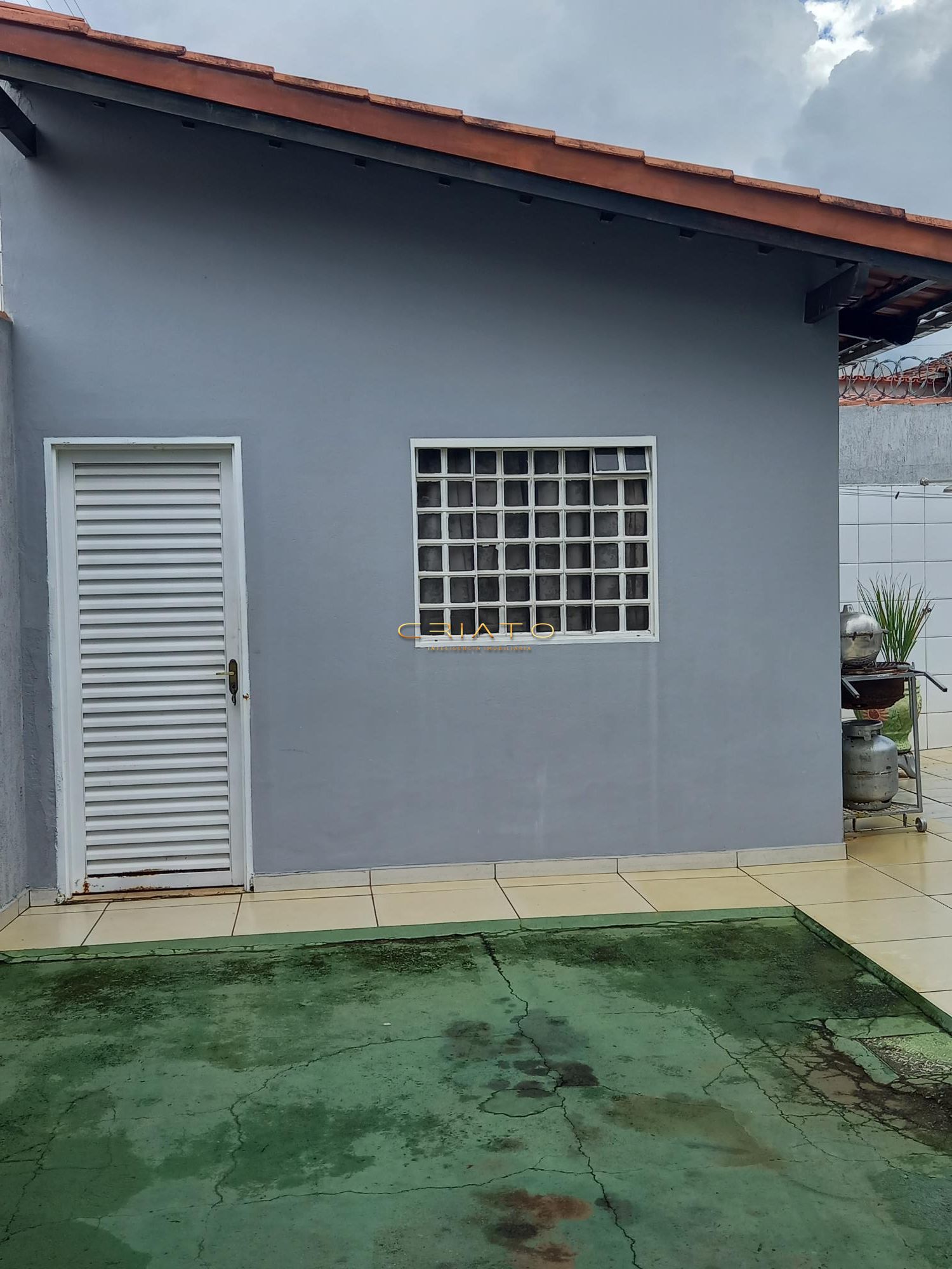 Casa à venda com 4 quartos, 180m² - Foto 4