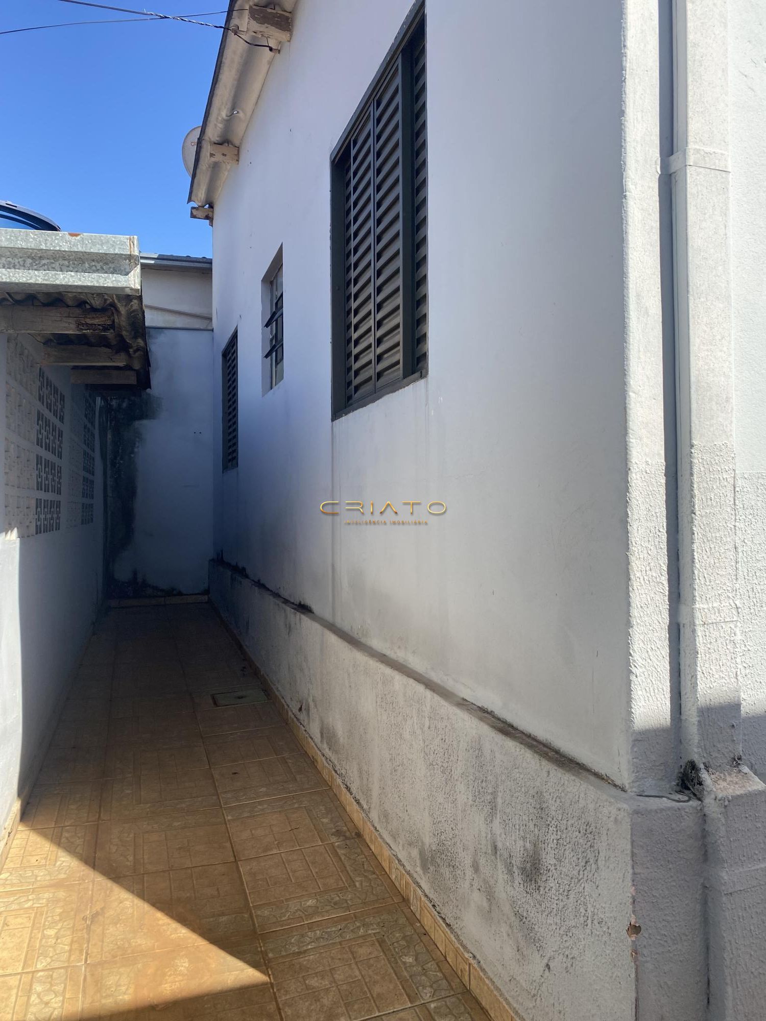 Casa à venda com 3 quartos, 328m² - Foto 11