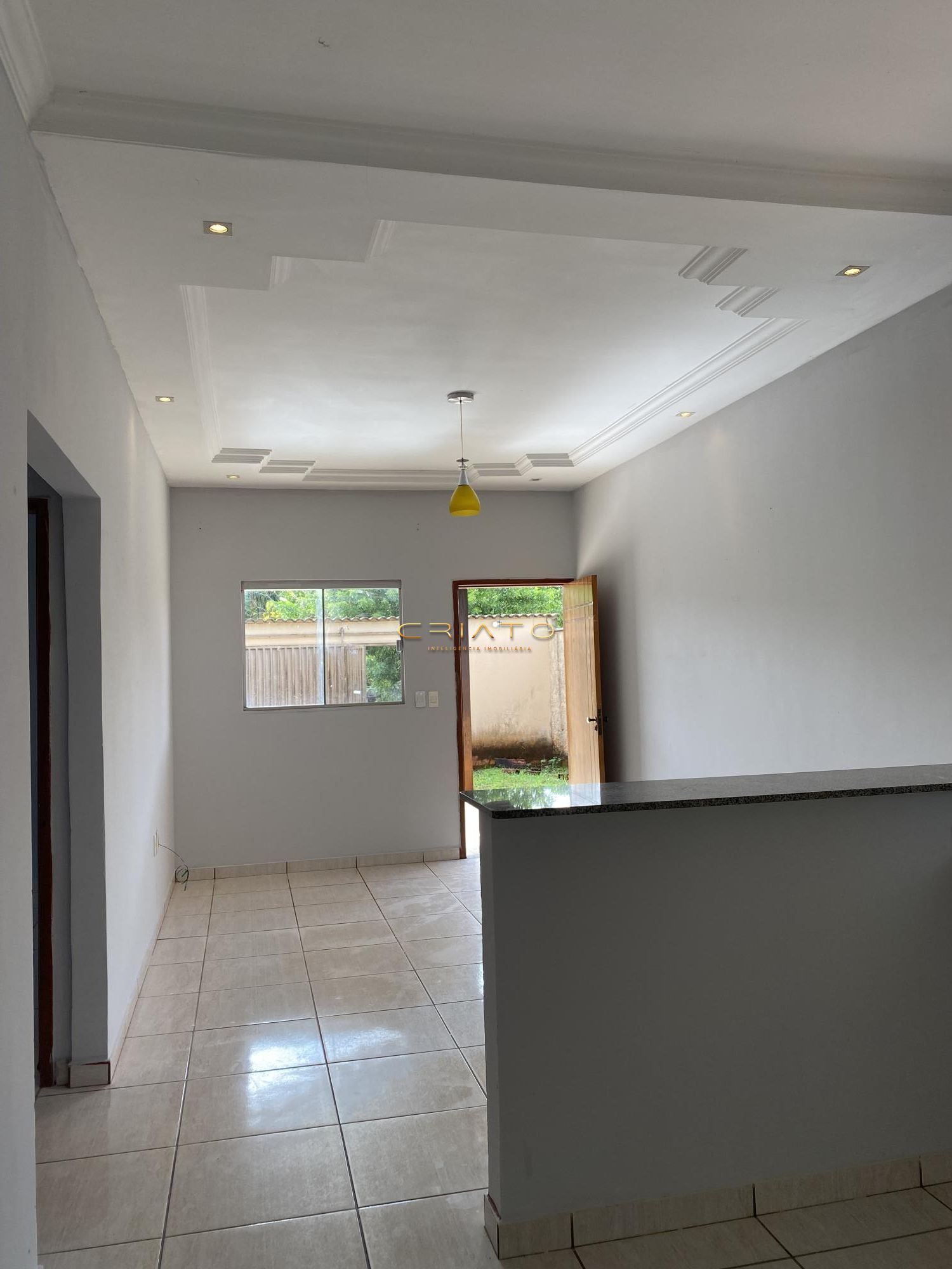 Casa à venda com 2 quartos, 201m² - Foto 2