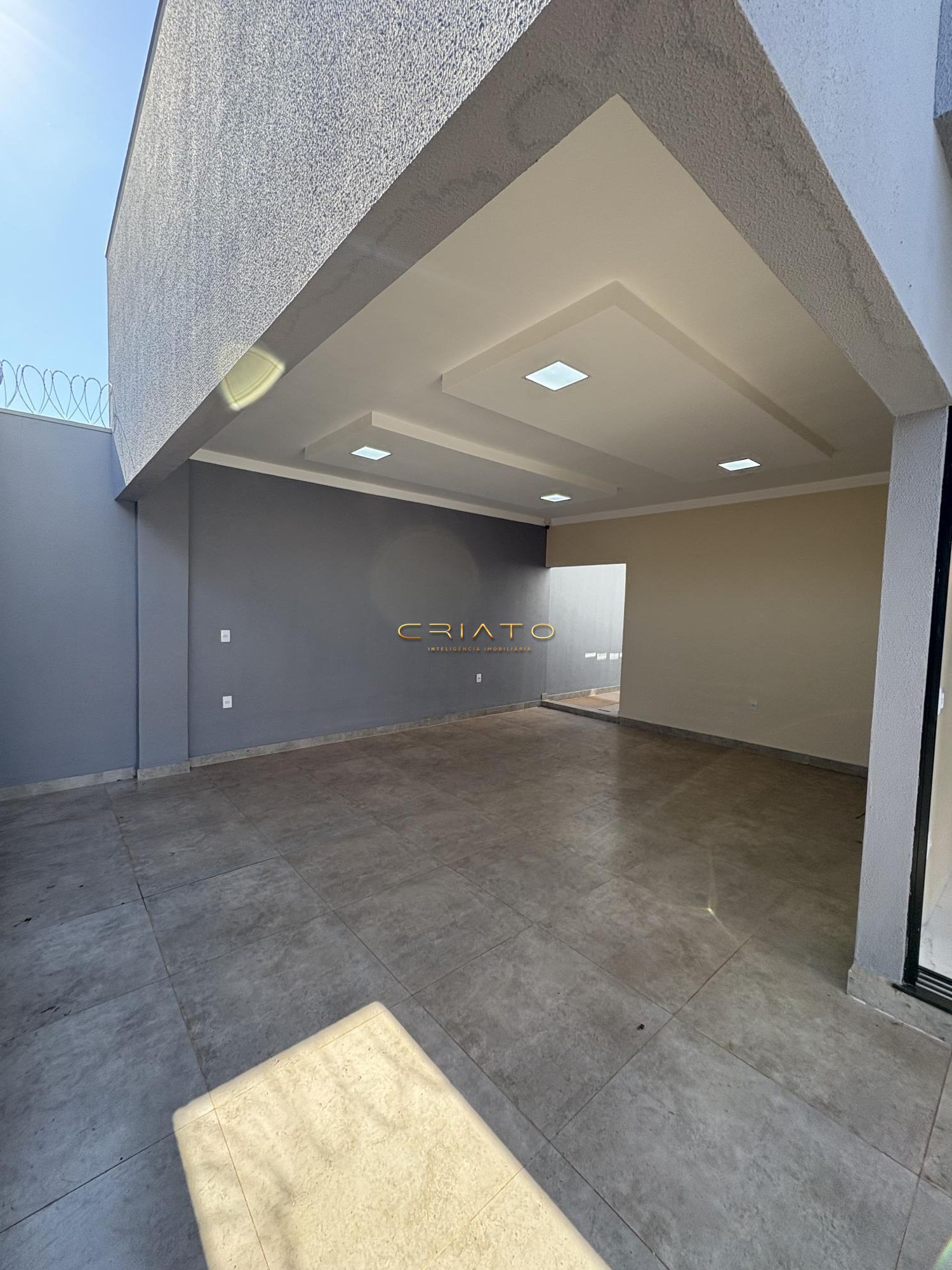 Casa à venda com 3 quartos, 230m² - Foto 3