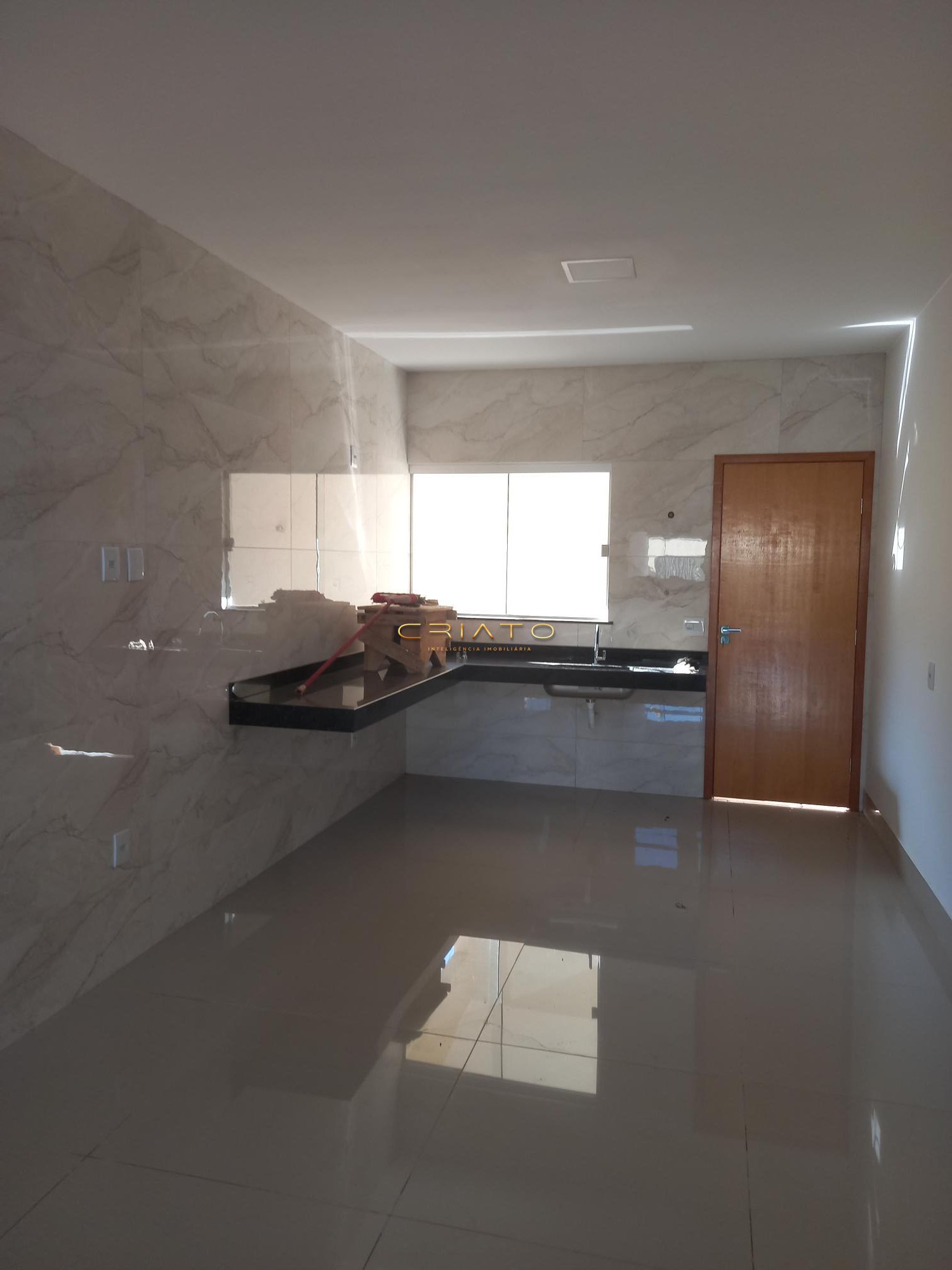 Casa à venda com 3 quartos, 111m² - Foto 5