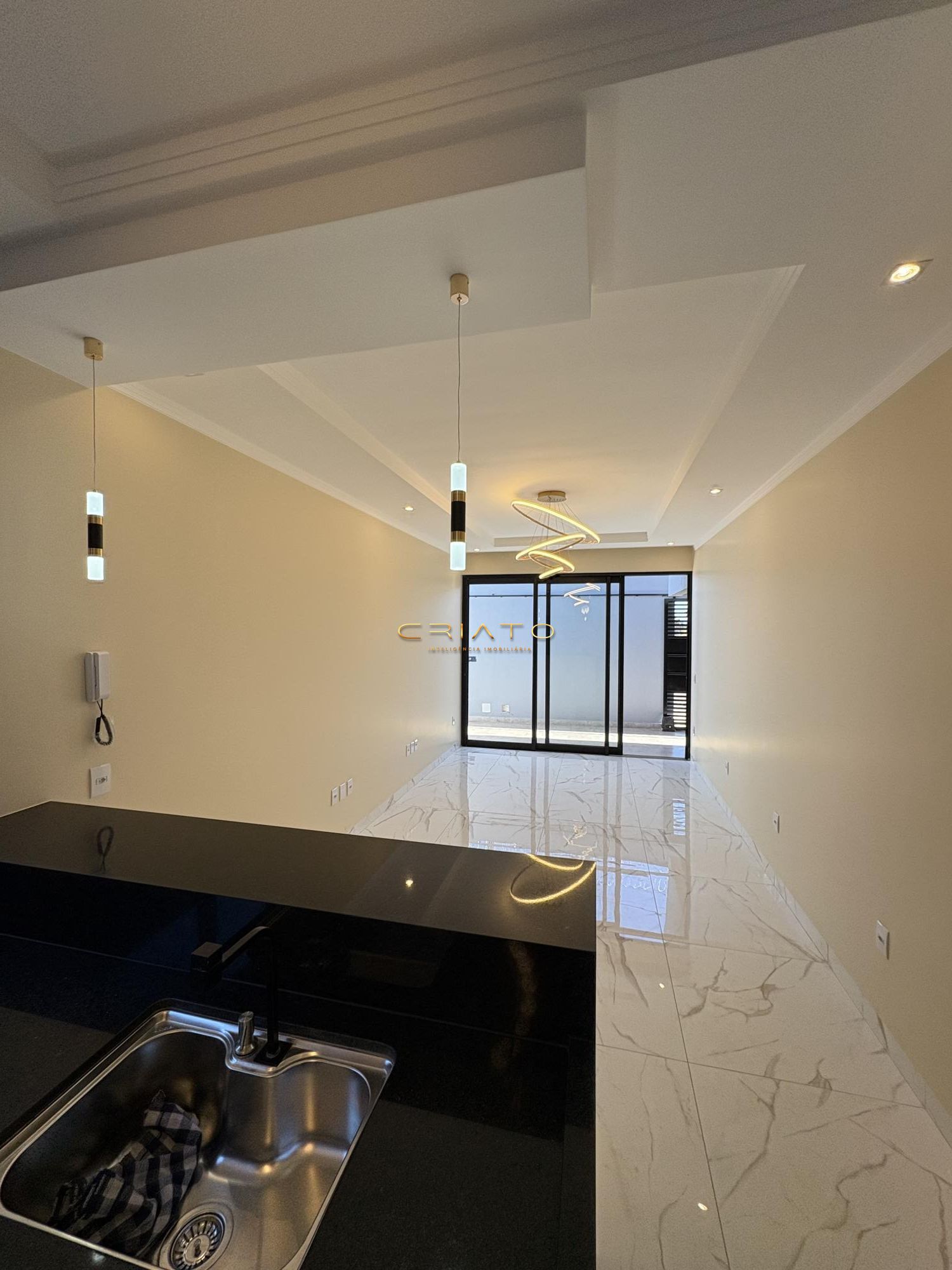 Casa à venda com 3 quartos, 230m² - Foto 7