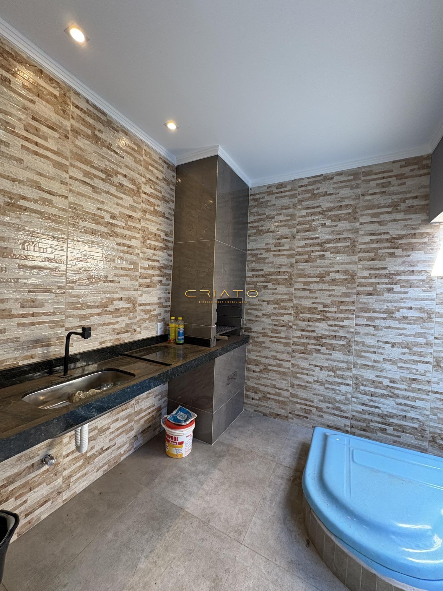 Casa à venda com 3 quartos, 230m² - Foto 10