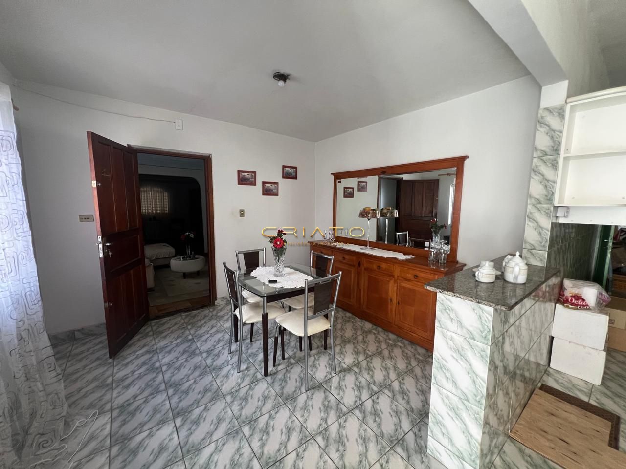 Casa à venda com 3 quartos, 218m² - Foto 3
