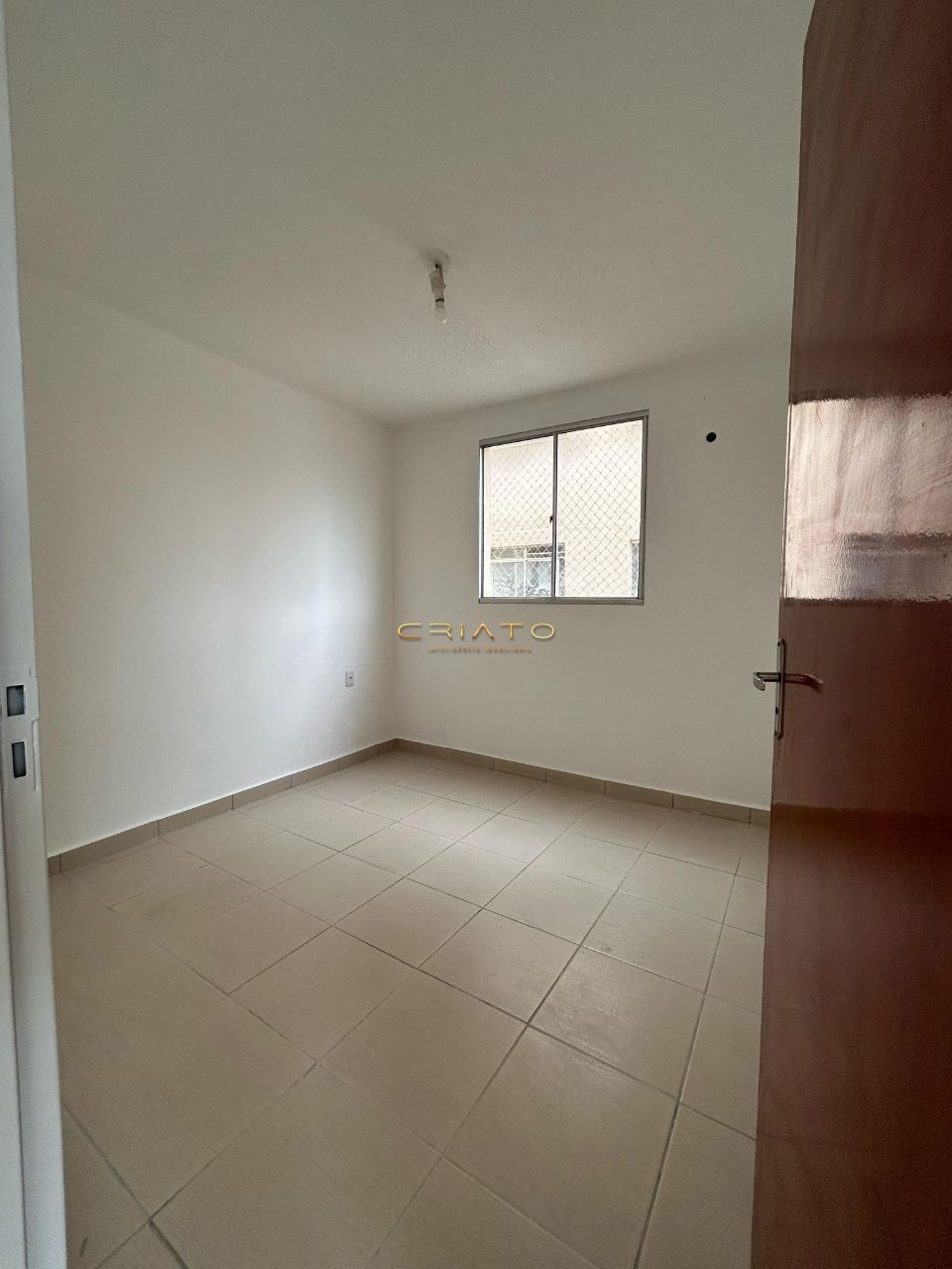 Apartamento com 2 Dormitórios à venda, 46 m² por R$ 170.000,00 Apartamento com 2 Dormitórios à venda, 46 m² por R$ 170.000,00
