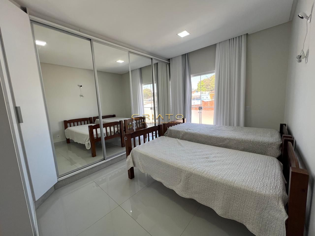 Casa, 3 quartos, 190 m² - Foto 4