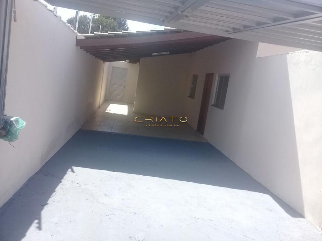 Casa à venda com 3 quartos, 109m² - Foto 3