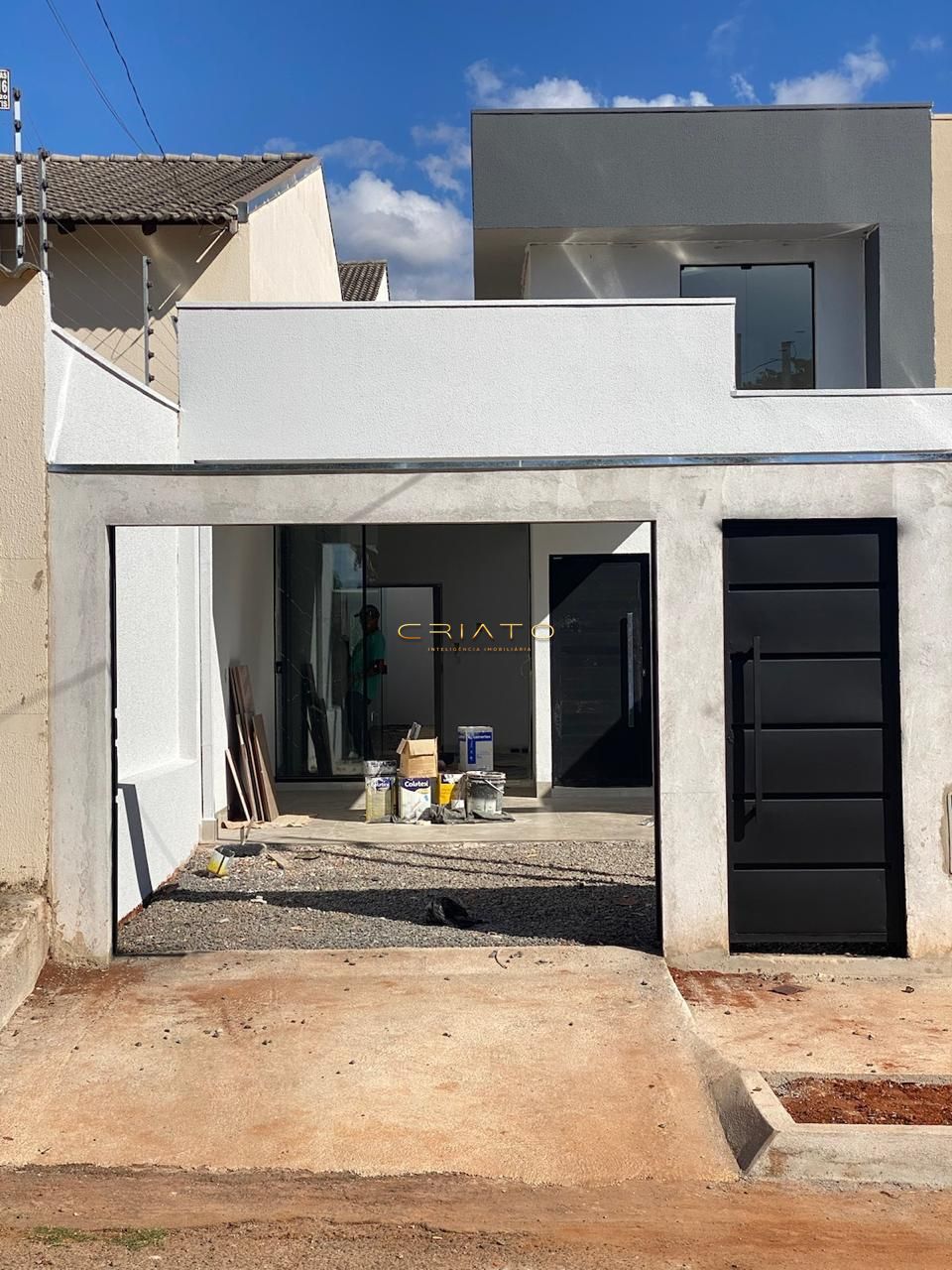 Casa à venda com 3 quartos, 105m² - Foto 1