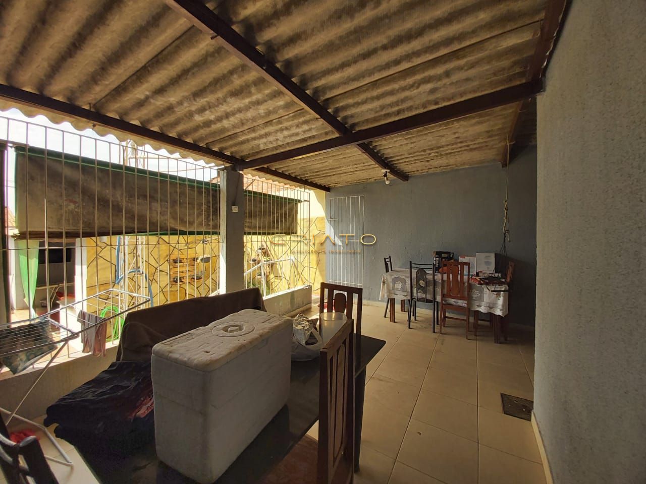 Casa à venda com 3 quartos, 150m² - Foto 2