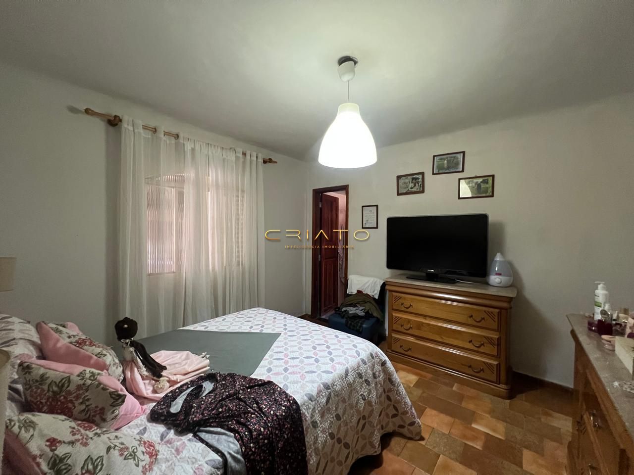 Casa à venda com 3 quartos, 218m² - Foto 9