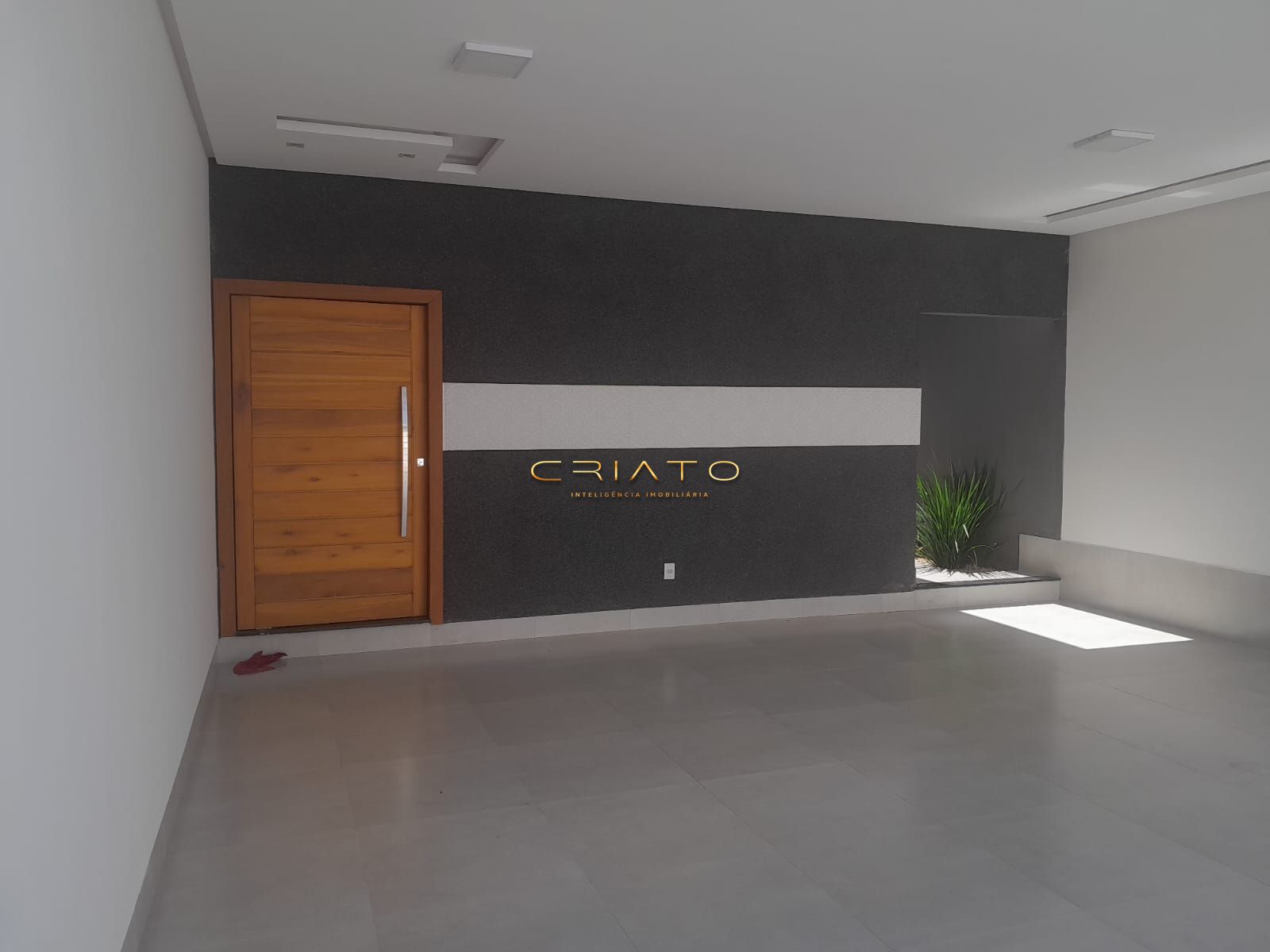 Casa à venda com 3 quartos, 360m² - Foto 1