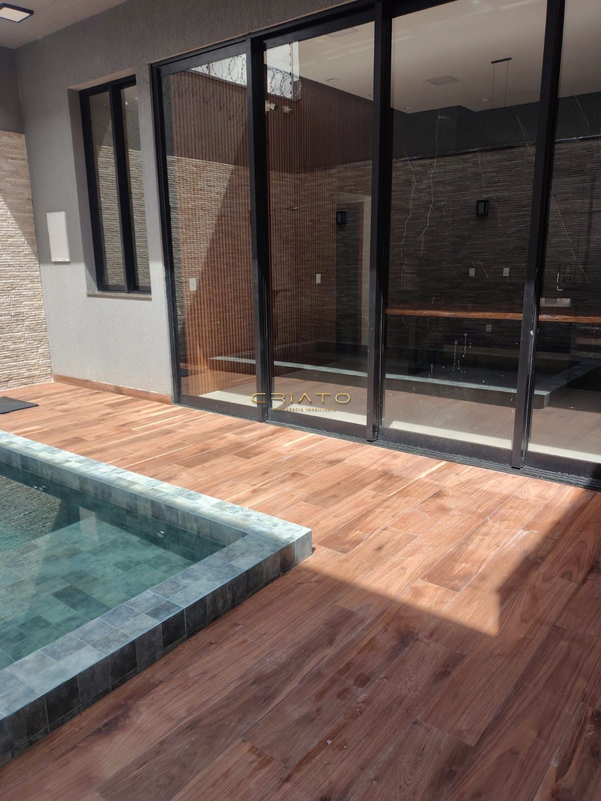 Casa com 3 Dormitórios à venda, 200 m² por R$ 950.000,00 Casa com 3 Dormitórios à venda, 200 m² por R$ 950.000,00