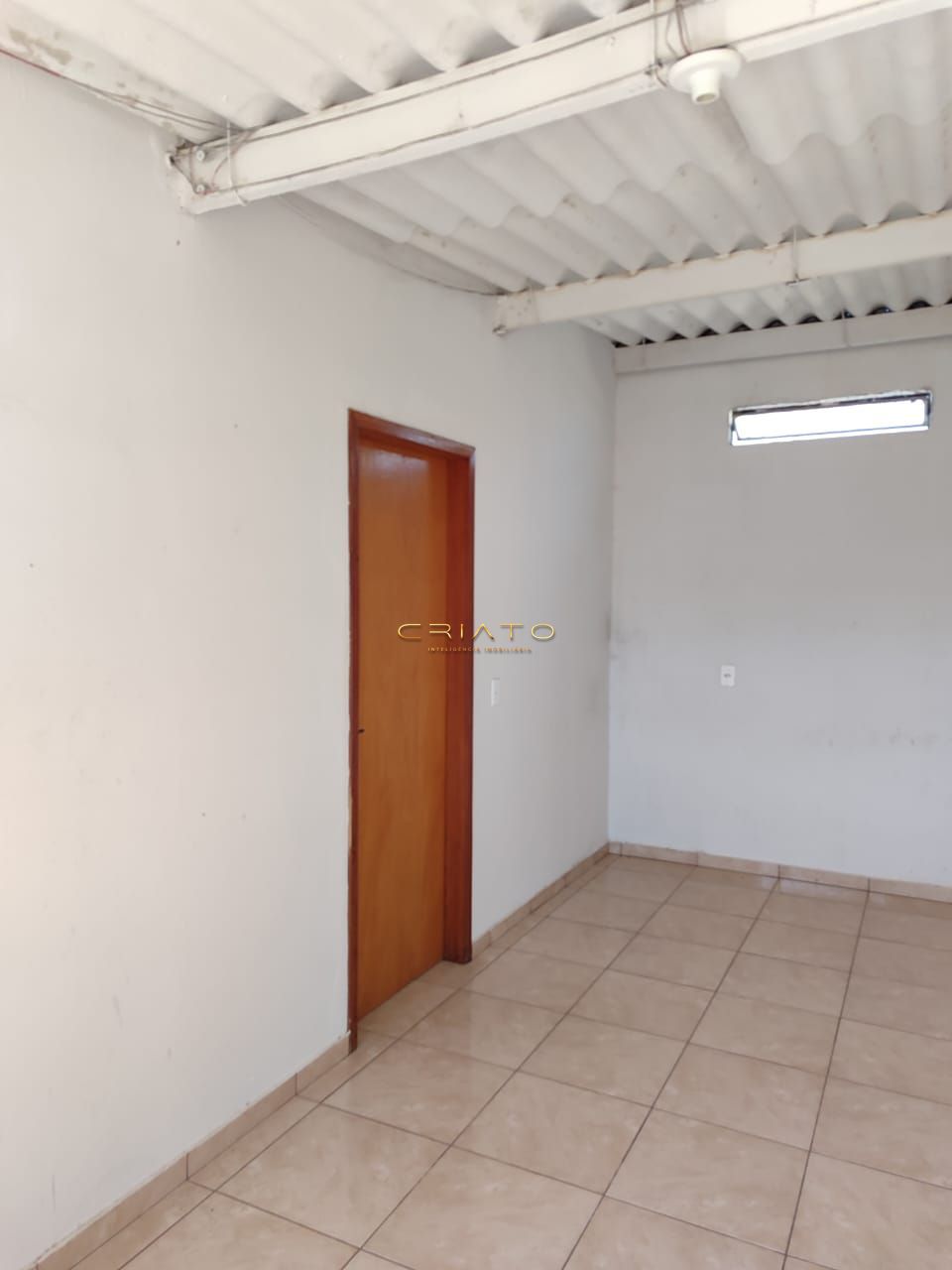 Casa à venda com 5 quartos, 200m² - Foto 12