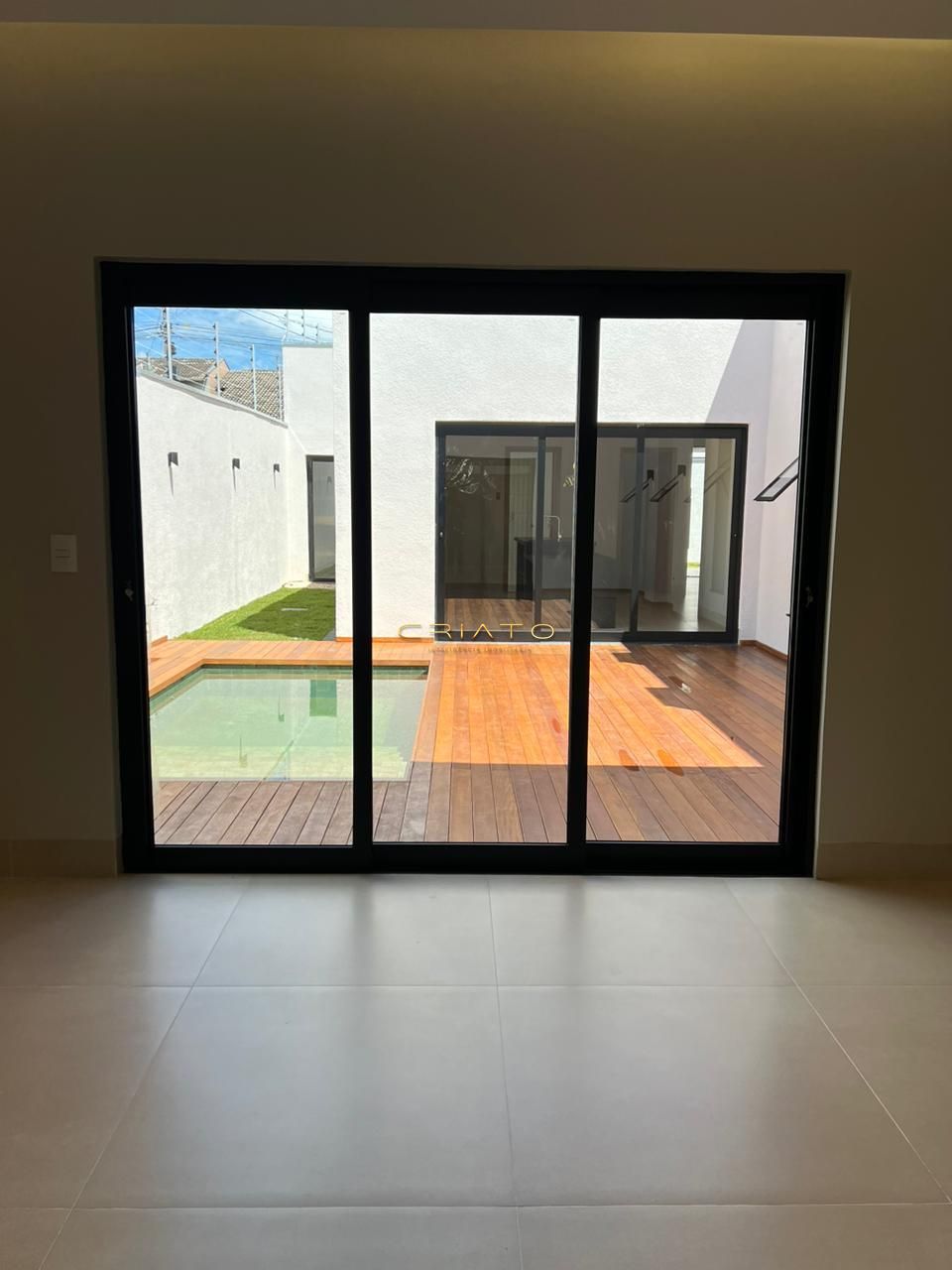 Casa à venda com 3 quartos, 170m² - Foto 3