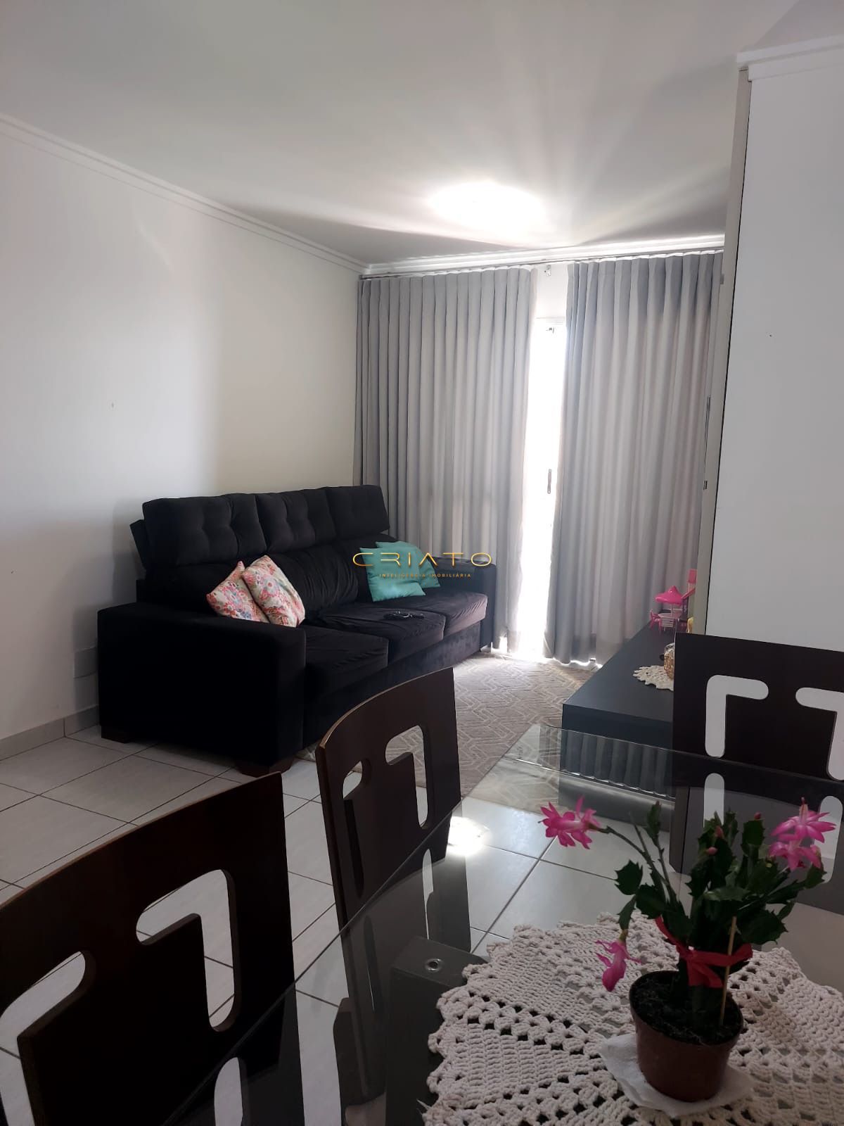 Apartamento com 3 Dormitórios à venda, 78 m² por R$ 370.000,00 Apartamento com 3 Dormitórios à venda, 78 m² por R$ 370.000,00