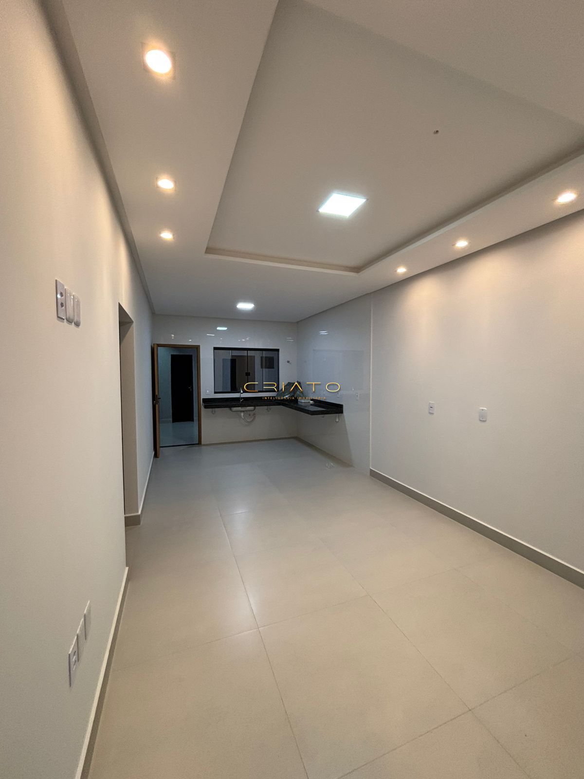 Casa à venda com 3 quartos, 100m² - Foto 4