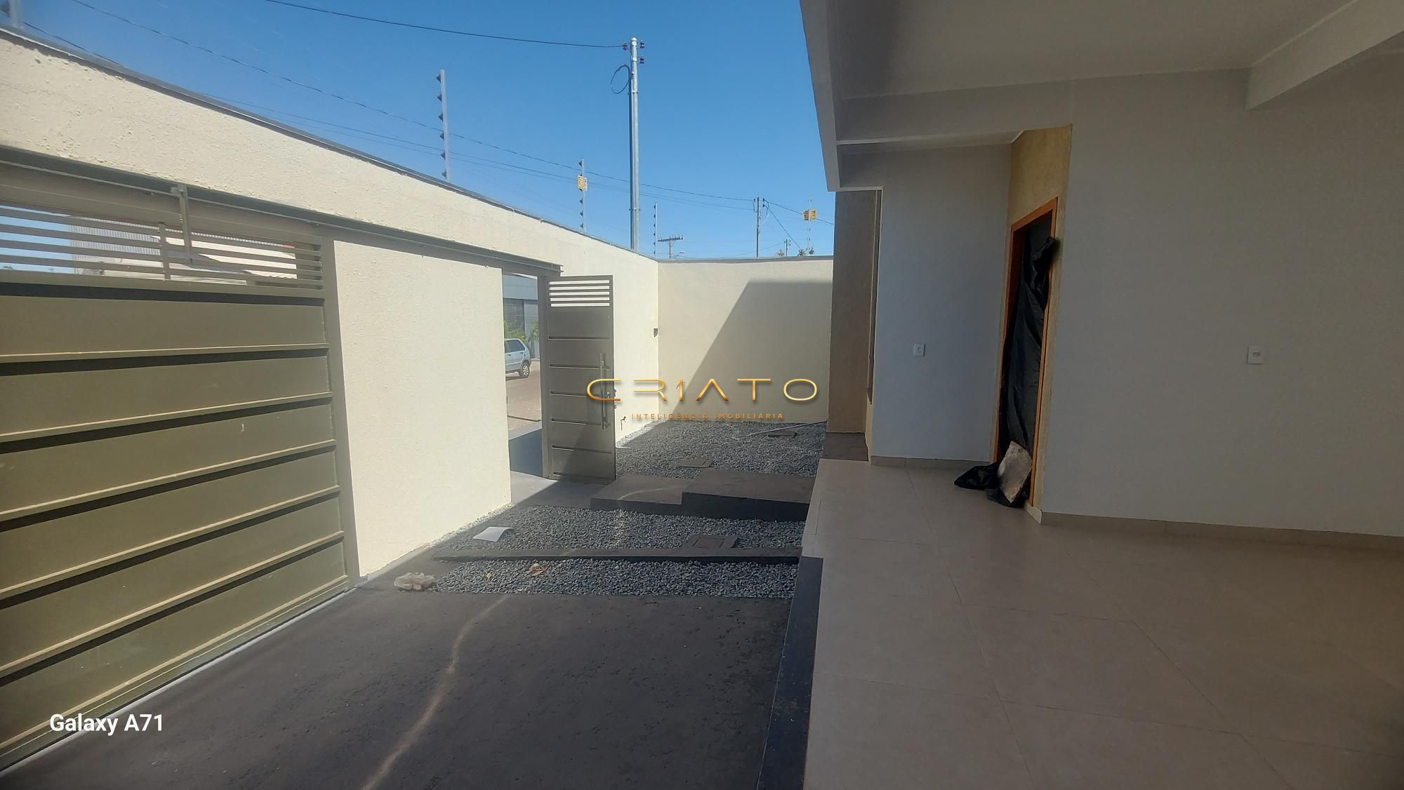 Casa à venda com 3 quartos, 110m² - Foto 2