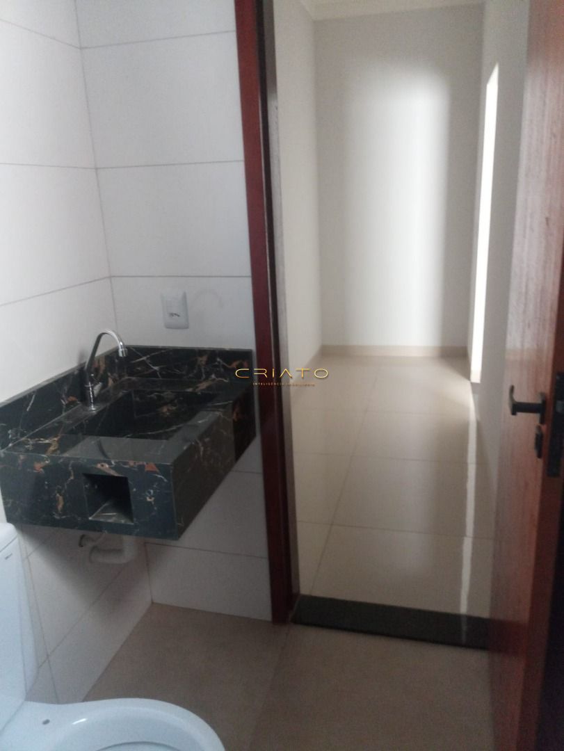 Casa à venda com 3 quartos, 100m² - Foto 9