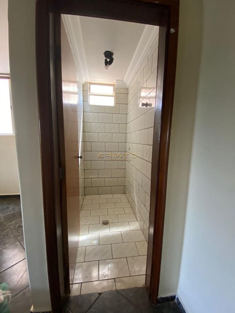 Apartamento à venda com 3 quartos, 274m² - Foto 6