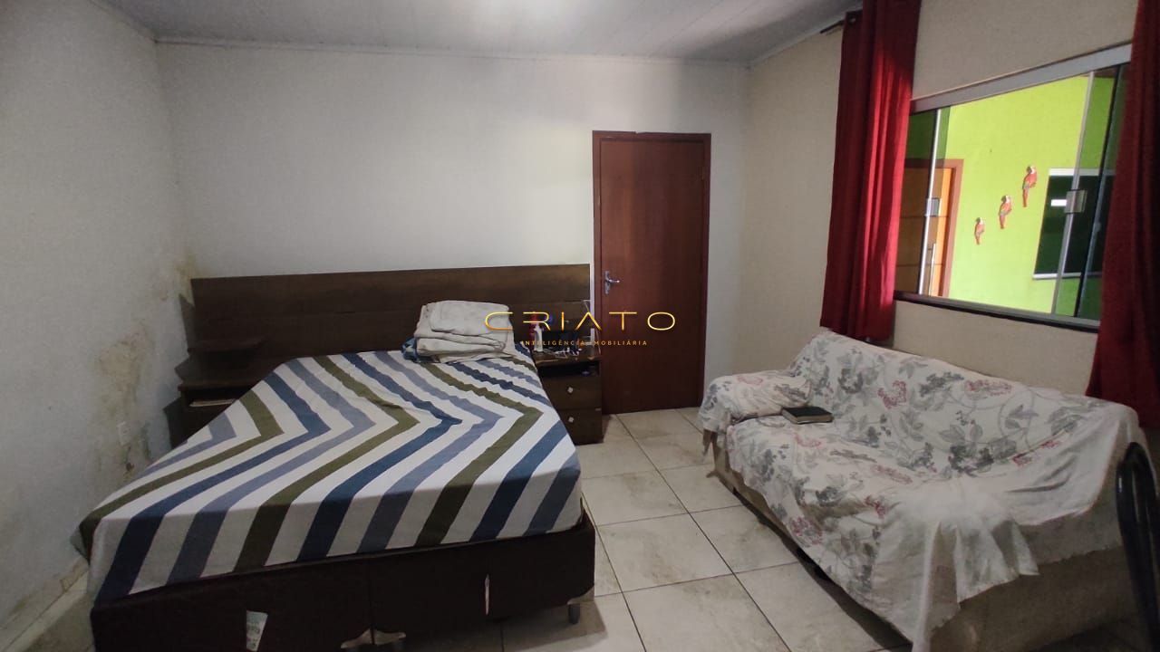 Casa à venda com 4 quartos, 187m² - Foto 14