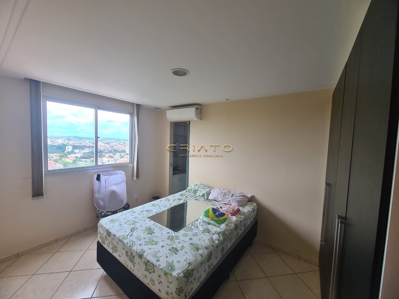 Apartamento à venda com 4 quartos, 140m² - Foto 15