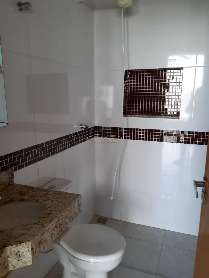 Casa à venda com 3 quartos, 240m² - Foto 12