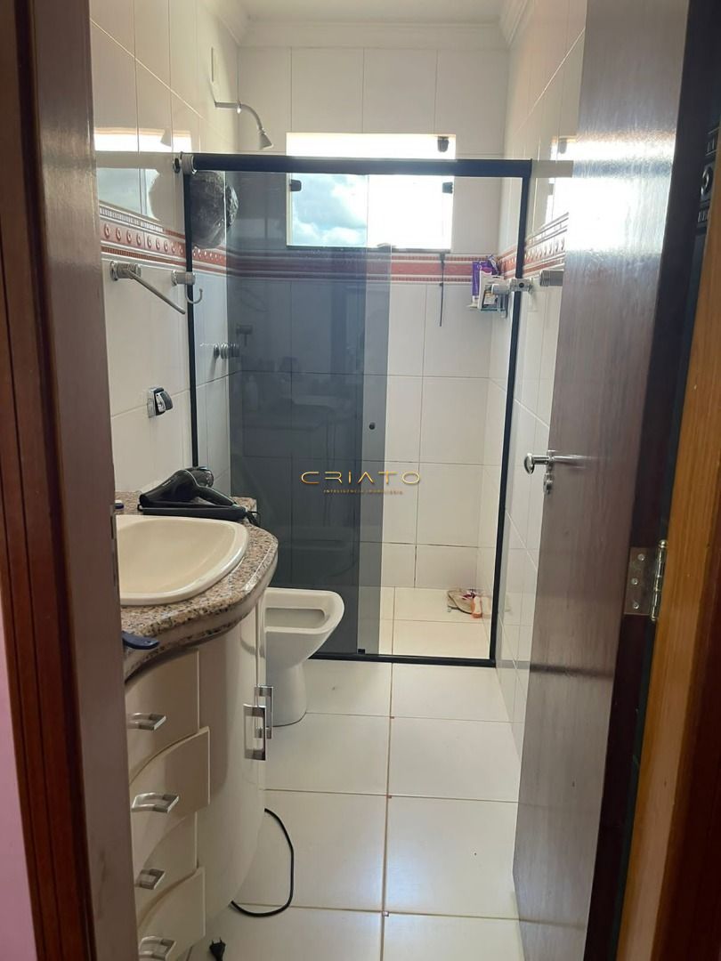 Sobrado à venda com 3 quartos, 340m² - Foto 24