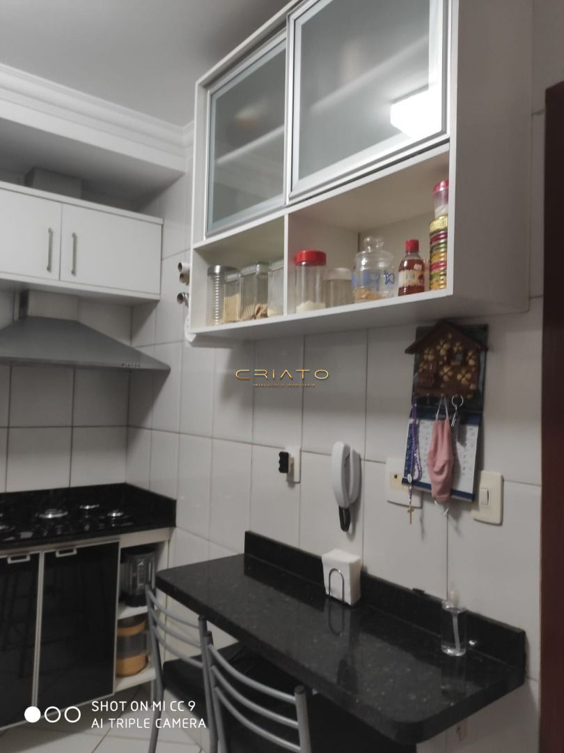 Apartamento à venda com 3 quartos, 80m² - Foto 12