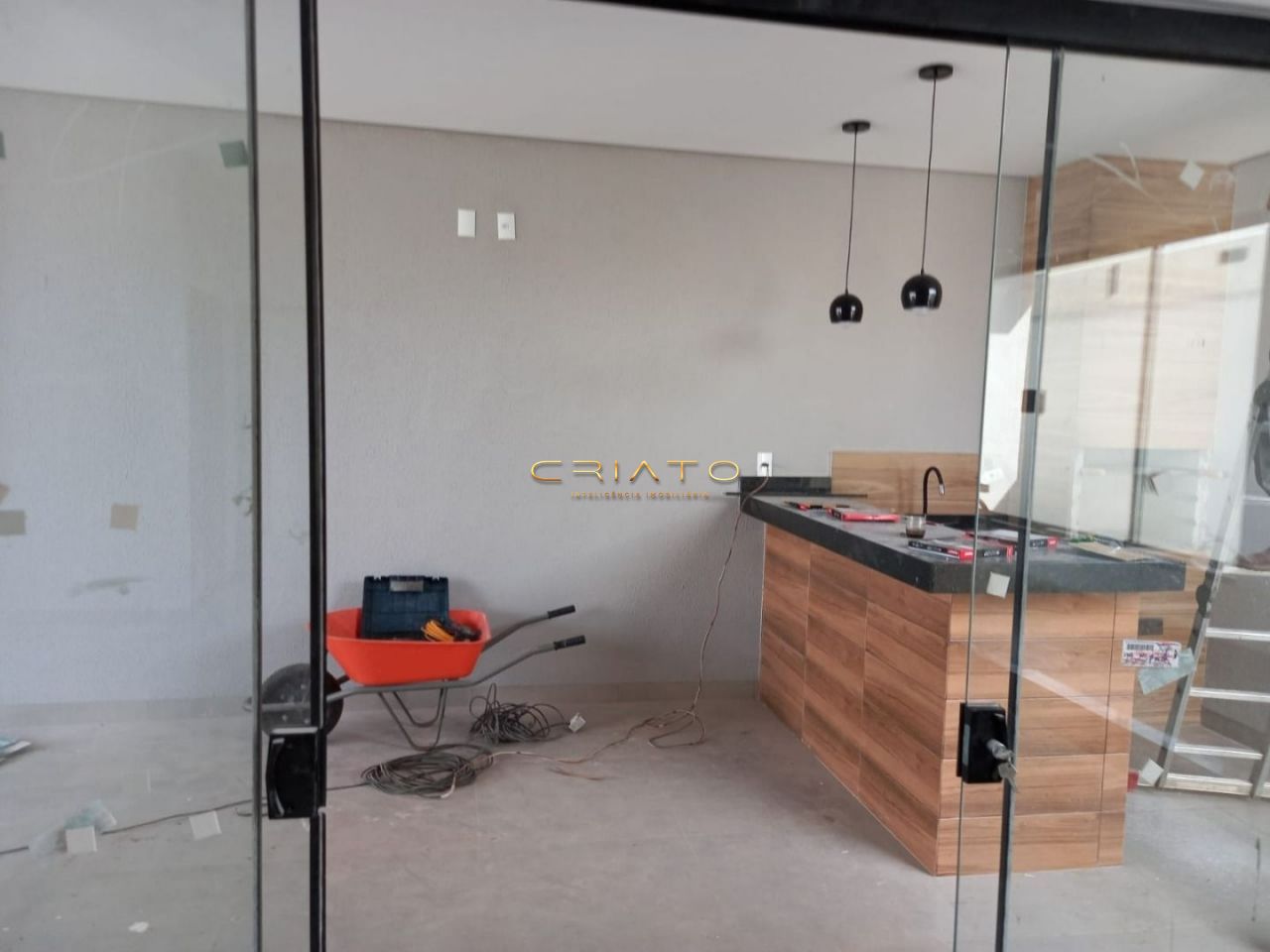 Casa à venda com 3 quartos, 134m² - Foto 2