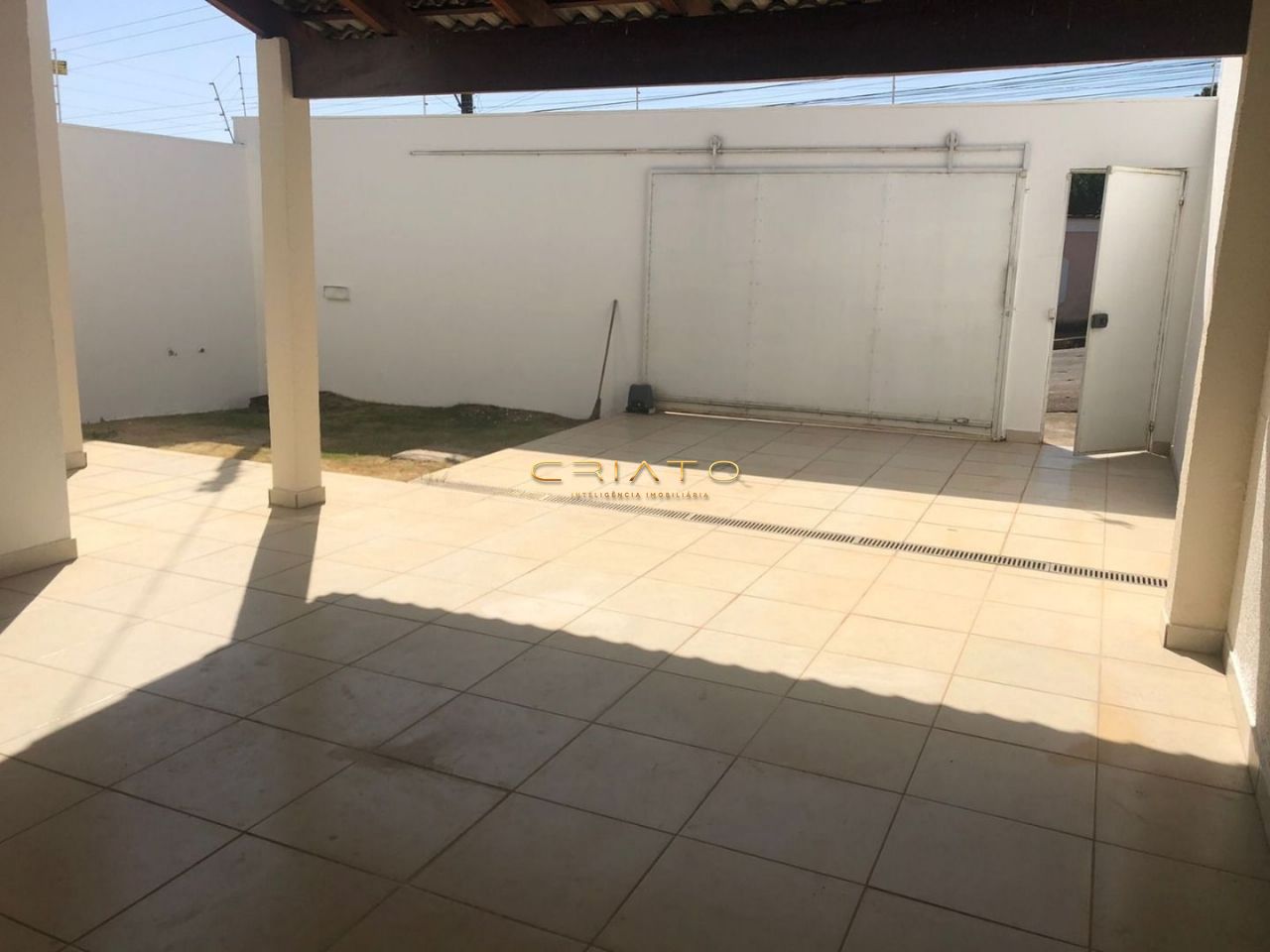 Casa à venda com 3 quartos, 131m² - Foto 3