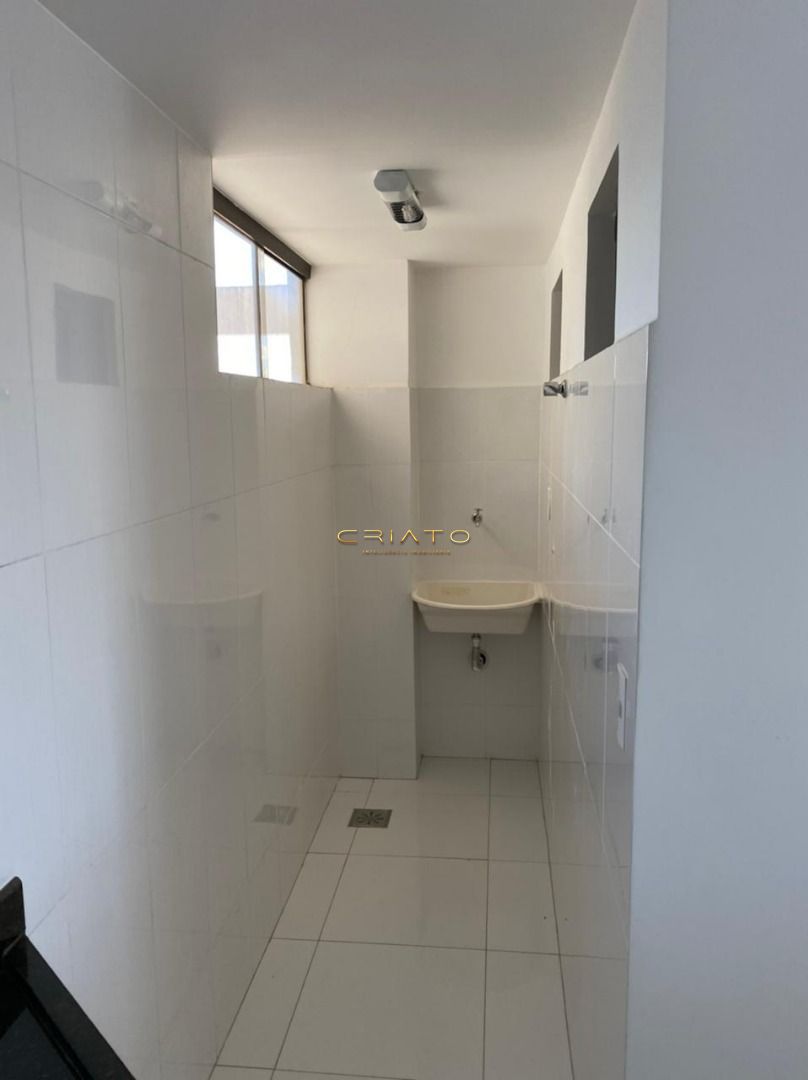 Apartamento à venda com 3 quartos, 83m² - Foto 3