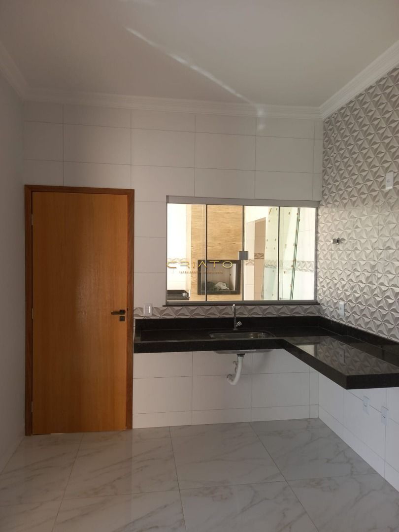 Casa à venda com 3 quartos, 136m² - Foto 8