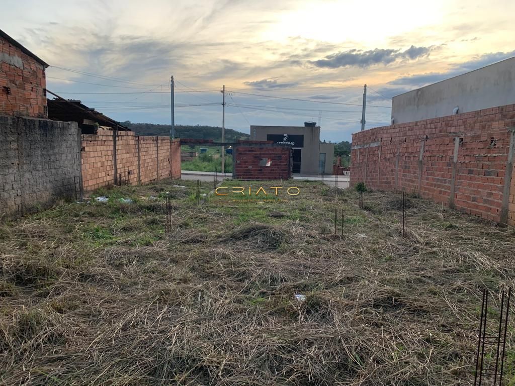 Terreno à venda, 300m² - Foto 1