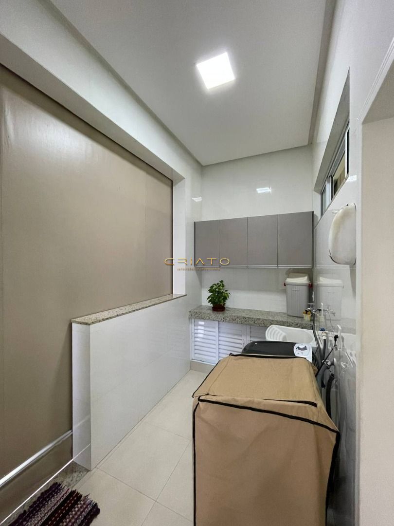 Sobrado à venda com 3 quartos, 297m² - Foto 17