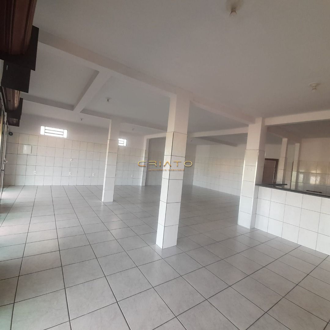 Sobrado à venda com 4 quartos, 360m² - Foto 2